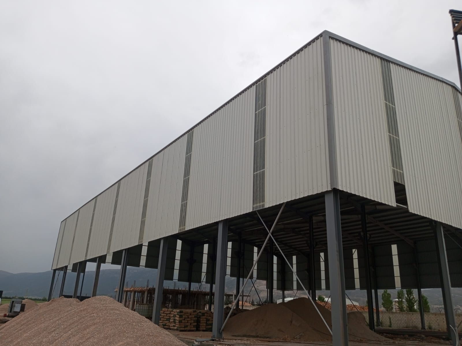 Steel Frame Structure – Industrial Hangar